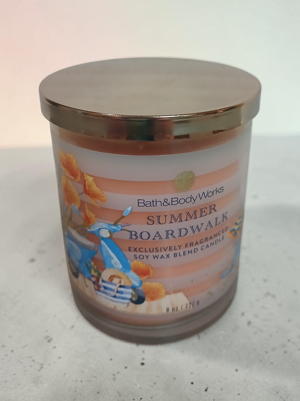 Bath & Body Works Summer Boardwalk Candle — Peach & Blue